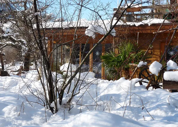 Oda ve Kahvaltı Dunkel Blaue Maus Meiringen