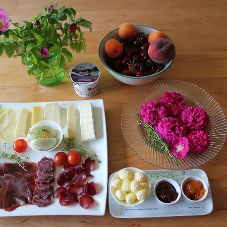 Dunkel Blaue Maus Meiringen